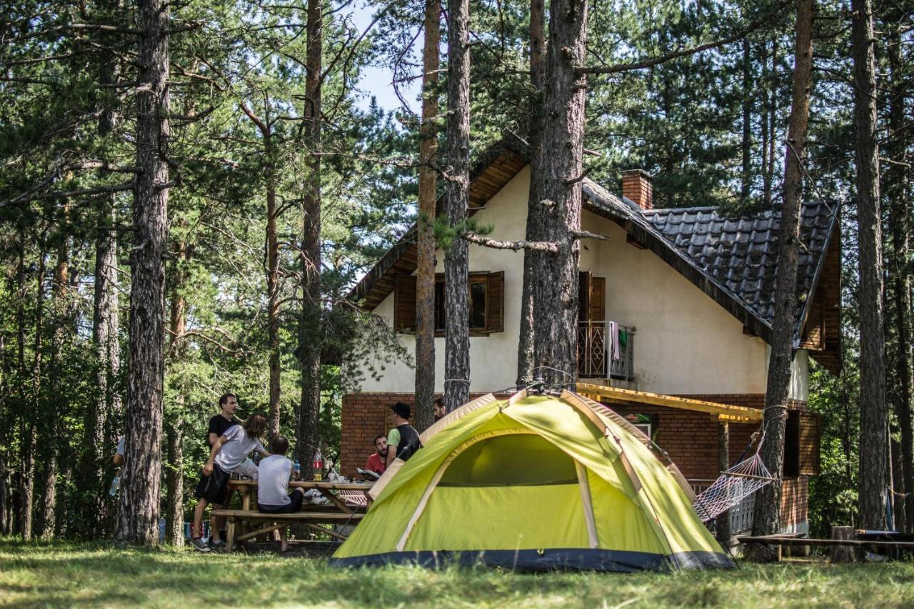 Rustic Home Tara Калюд'єрске Баре Екстер'єр фото